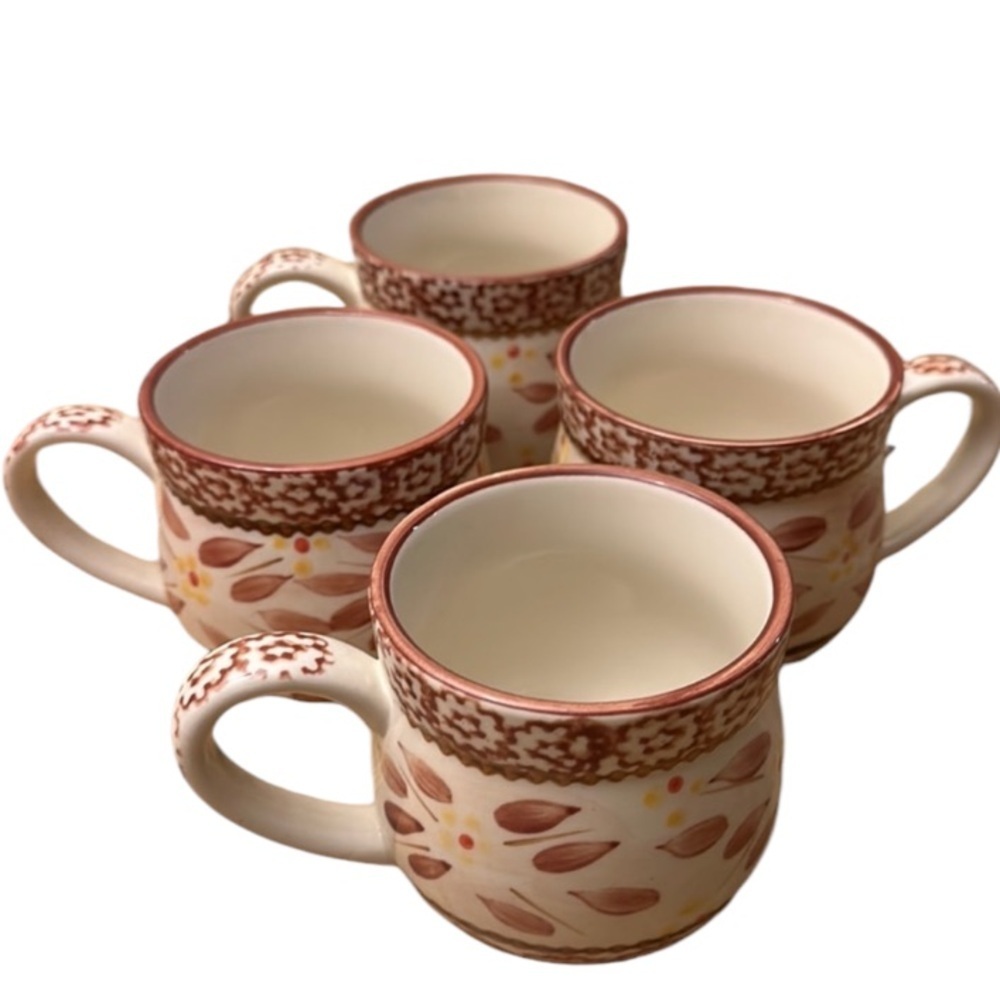 TEMPTATIONS ⭐️ Set of 4 Old World Cranberry mugs